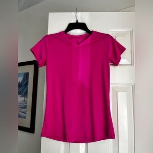 Pink v neck t-shirt